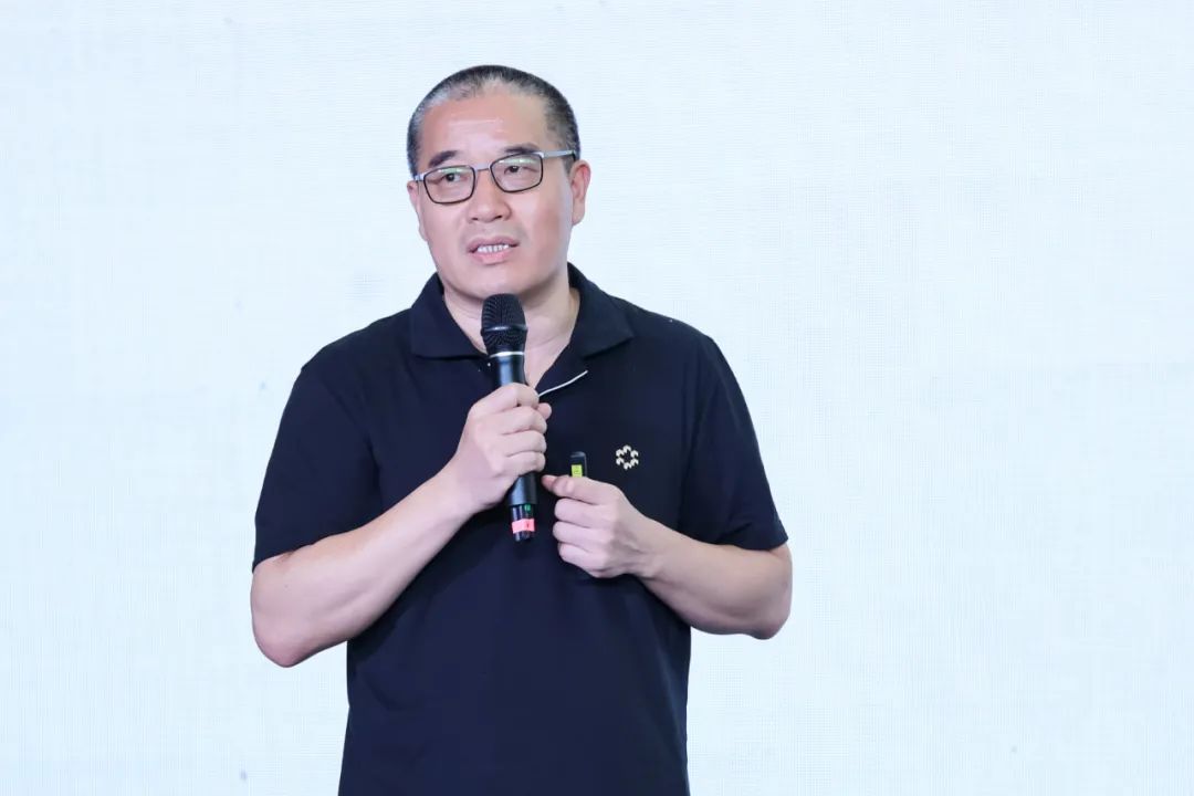 百得胜水漆柜体发布会